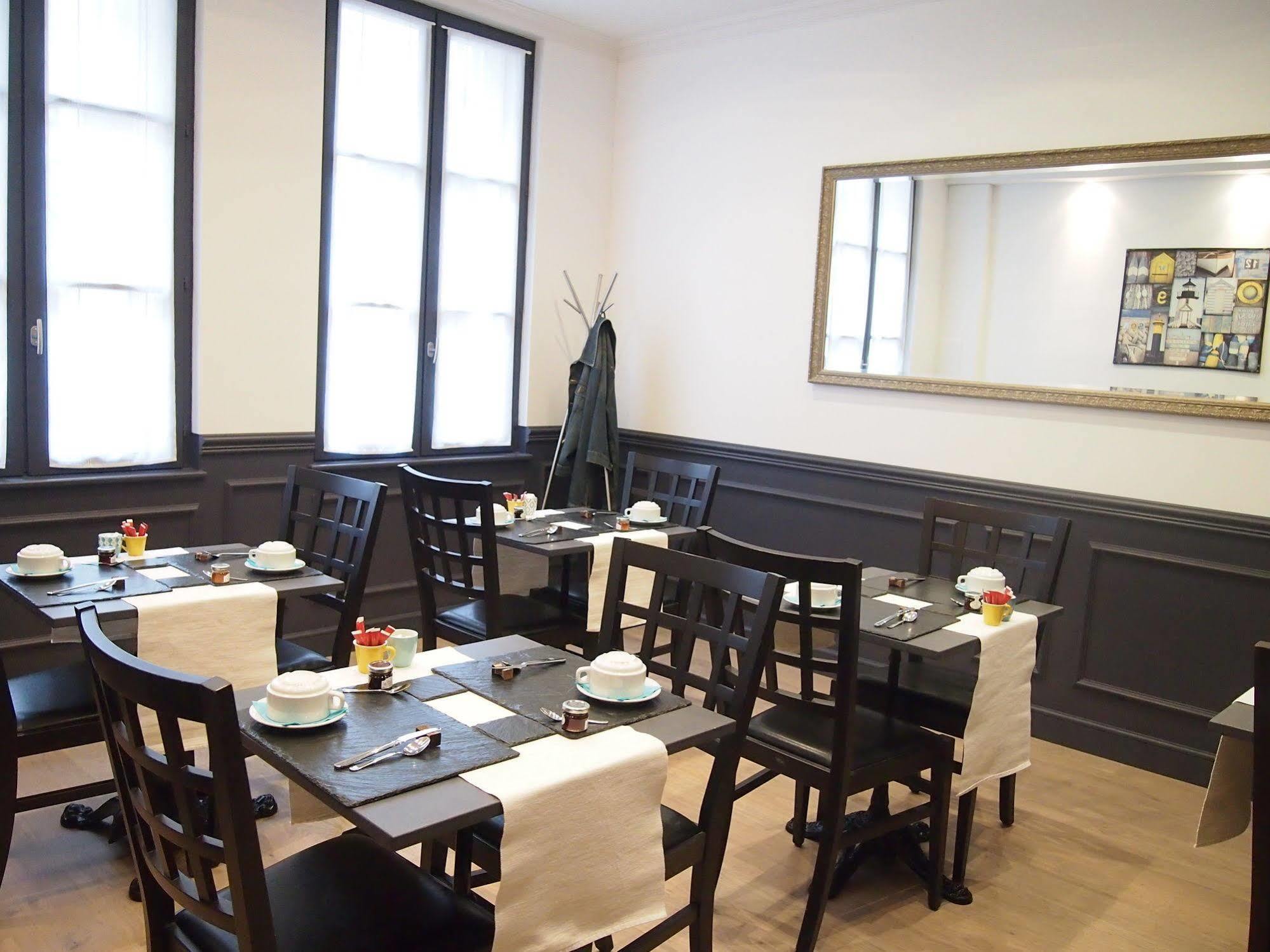 科尔伯特酒店 图尔 外观 照片